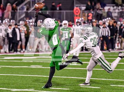 Thumbnail 3 in De La Salle @ Lincoln (CIF State DIV 1AA Championship Final) photogallery.