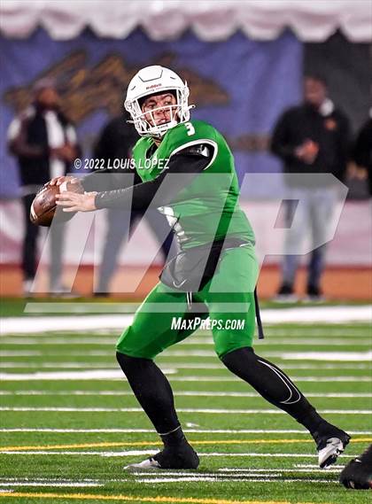 Thumbnail 2 in De La Salle @ Lincoln (CIF State DIV 1AA Championship Final) photogallery.