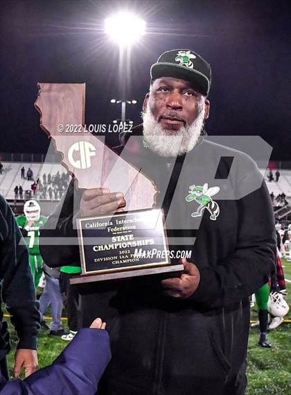 Thumbnail 2 in De La Salle @ Lincoln (CIF State DIV 1AA Championship Final) photogallery.