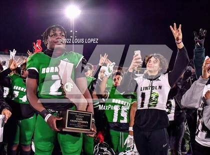 Thumbnail 1 in De La Salle @ Lincoln (CIF State DIV 1AA Championship Final) photogallery.