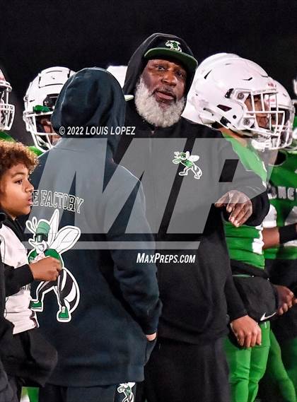 Thumbnail 3 in De La Salle @ Lincoln (CIF State DIV 1AA Championship Final) photogallery.