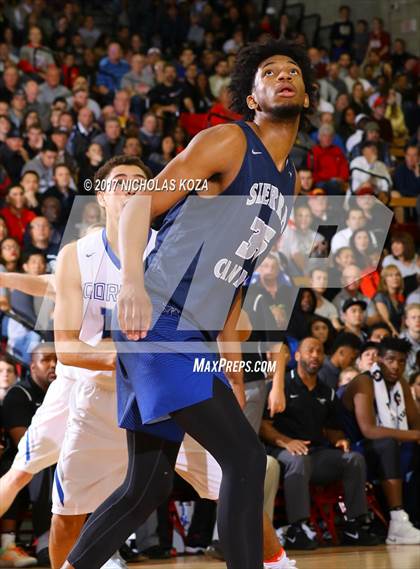 Thumbnail 2 in Sierra Canyon vs. Bishop Gorman (Nike Extravaganza) photogallery.