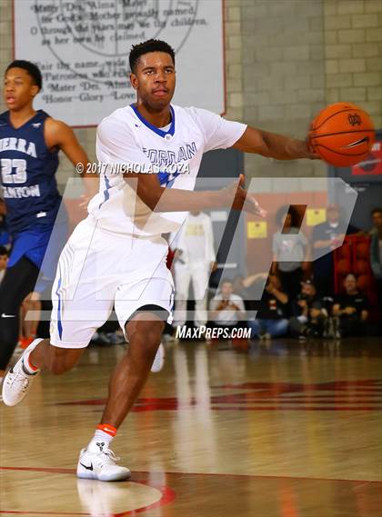 Thumbnail 1 in Sierra Canyon vs. Bishop Gorman (Nike Extravaganza) photogallery.