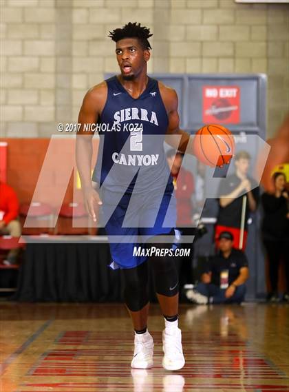 Thumbnail 2 in Sierra Canyon vs. Bishop Gorman (Nike Extravaganza) photogallery.
