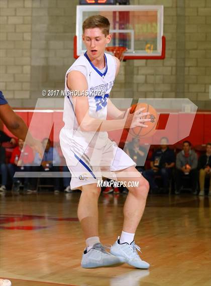 Thumbnail 3 in Sierra Canyon vs. Bishop Gorman (Nike Extravaganza) photogallery.