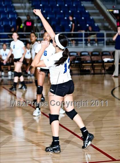 Thumbnail 1 in  Seguin vs.Mansfield Summit photogallery.