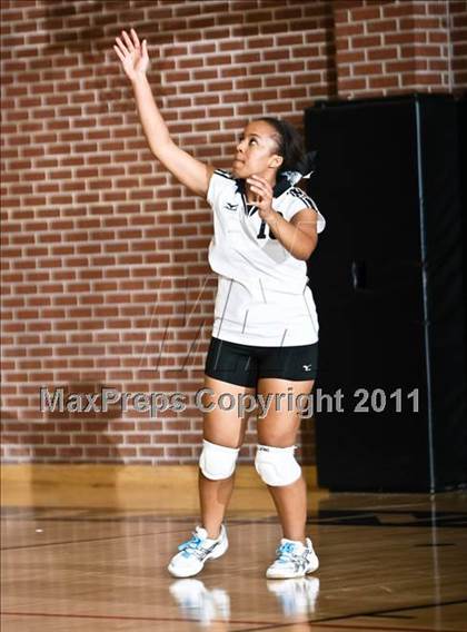Thumbnail 3 in  Seguin vs.Mansfield Summit photogallery.