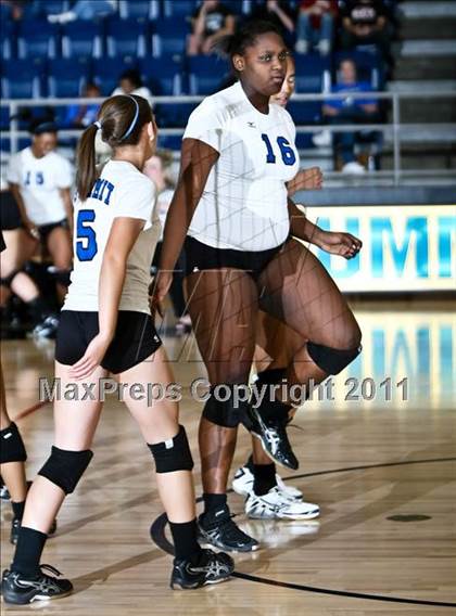 Thumbnail 1 in  Seguin vs.Mansfield Summit photogallery.