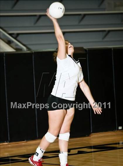 Thumbnail 1 in  Seguin vs.Mansfield Summit photogallery.