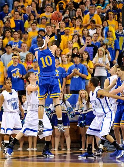 Thumbnail 2 in Wood vs. Rocklin (CIF SJS D2 Semifinal) photogallery.