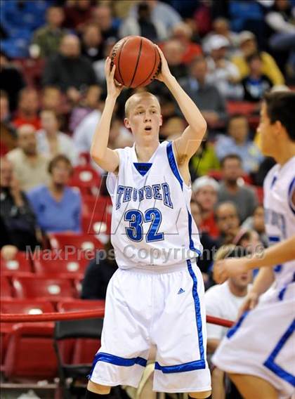 Thumbnail 1 in Wood vs. Rocklin (CIF SJS D2 Semifinal) photogallery.