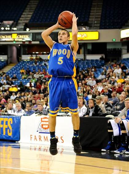 Thumbnail 2 in Wood vs. Rocklin (CIF SJS D2 Semifinal) photogallery.