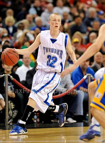 Thumbnail 2 in Wood vs. Rocklin (CIF SJS D2 Semifinal) photogallery.