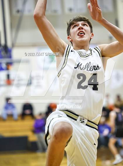 Thumbnail 1 in Guerin Catholic @ Noblesville photogallery.