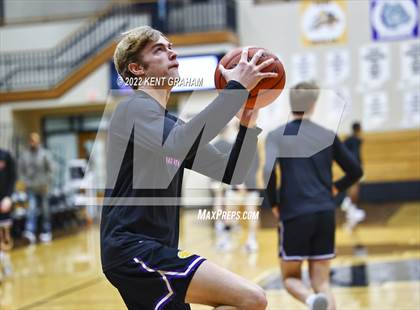 Thumbnail 3 in Guerin Catholic @ Noblesville photogallery.