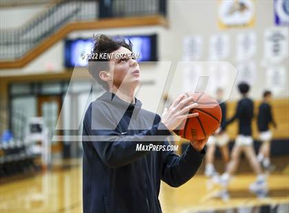 Thumbnail 2 in Guerin Catholic @ Noblesville photogallery.