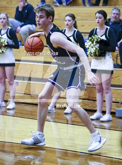 Thumbnail 2 in Guerin Catholic @ Noblesville photogallery.