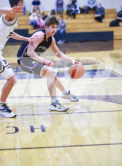 Thumbnail 3 in Guerin Catholic @ Noblesville photogallery.