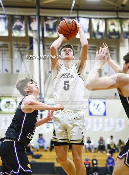 Thumbnail 2 in Guerin Catholic @ Noblesville photogallery.