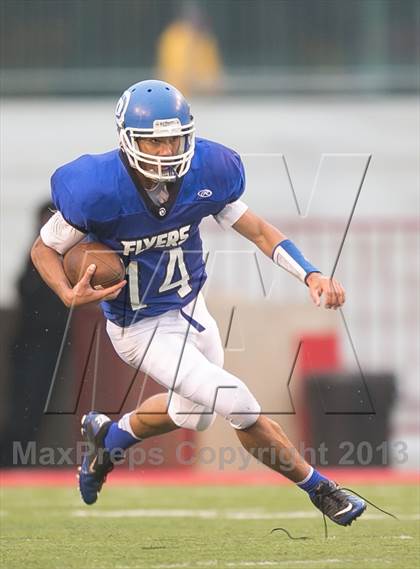 Thumbnail 2 in Dixie vs Desert Hills (UHSAA 3AA Semifinal) photogallery.