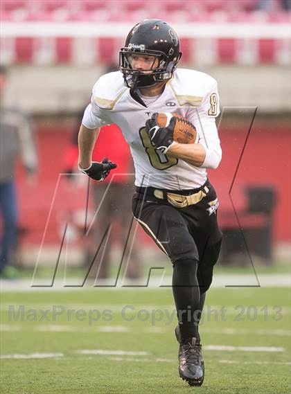 Thumbnail 3 in Dixie vs Desert Hills (UHSAA 3AA Semifinal) photogallery.