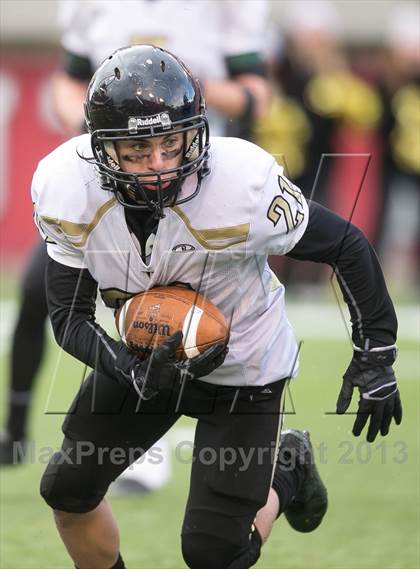 Thumbnail 3 in Dixie vs Desert Hills (UHSAA 3AA Semifinal) photogallery.