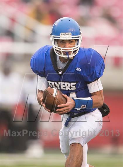 Thumbnail 3 in Dixie vs Desert Hills (UHSAA 3AA Semifinal) photogallery.