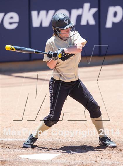 Thumbnail 2 in Citrus Valley vs Jurupa Hills (CIF SS D5 Finals) photogallery.