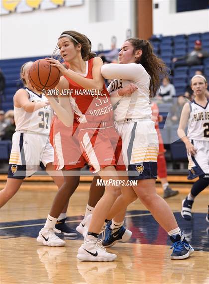 Thumbnail 2 in Roosevelt @ Tallmadge photogallery.