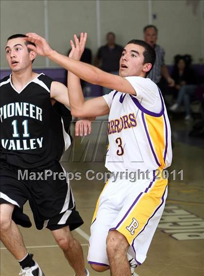 Thumbnail 3 in Pioneer Valley @ Righetti photogallery.