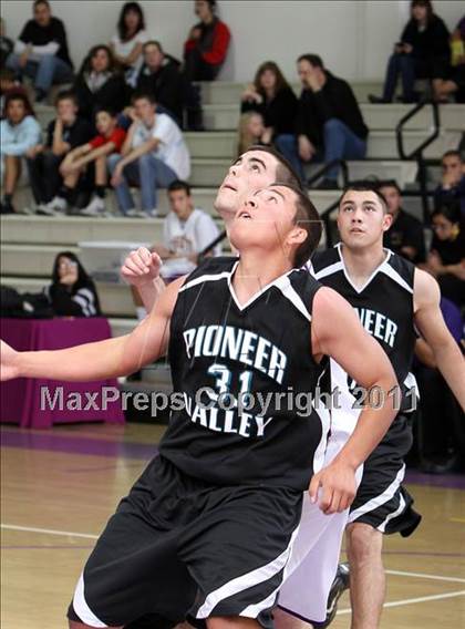 Thumbnail 3 in Pioneer Valley @ Righetti photogallery.