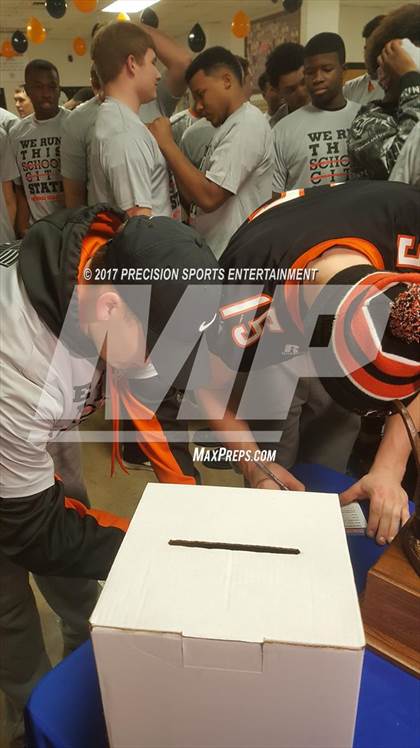 Thumbnail 2 in Martinsburg TOC Ceremony photogallery.