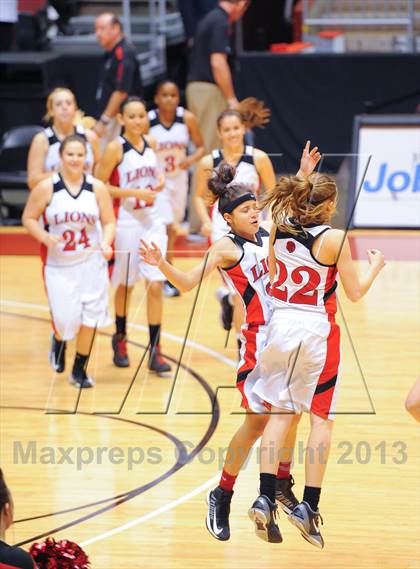 Thumbnail 1 in Liberty vs. Saguaro (AIA D2 Semifinals) photogallery.