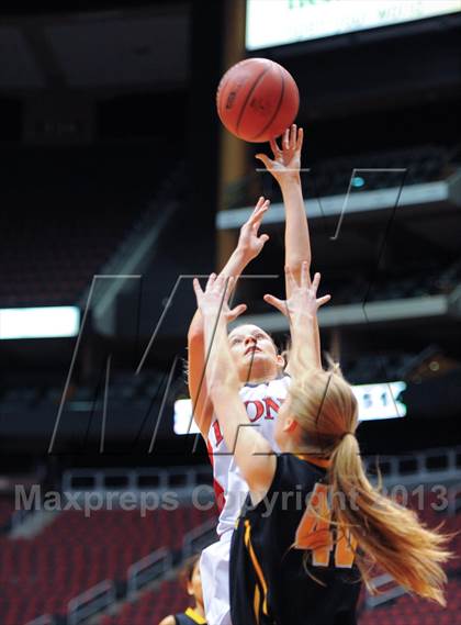 Thumbnail 2 in Liberty vs. Saguaro (AIA D2 Semifinals) photogallery.
