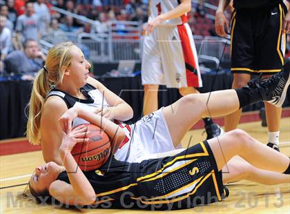 Thumbnail 1 in Liberty vs. Saguaro (AIA D2 Semifinals) photogallery.