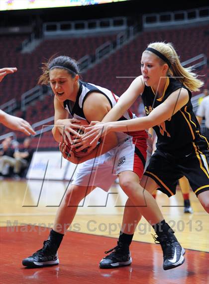 Thumbnail 3 in Liberty vs. Saguaro (AIA D2 Semifinals) photogallery.