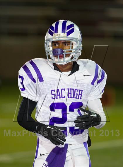 Thumbnail 3 in Manteca vs. Sacramento (CIF SJS D3 Final) photogallery.