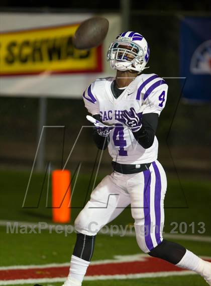 Thumbnail 3 in Manteca vs. Sacramento (CIF SJS D3 Final) photogallery.