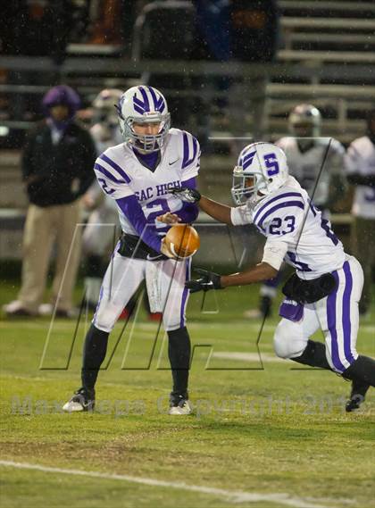 Thumbnail 3 in Manteca vs. Sacramento (CIF SJS D3 Final) photogallery.