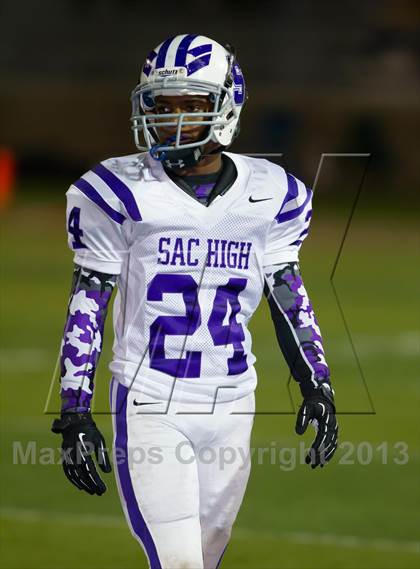 Thumbnail 3 in Manteca vs. Sacramento (CIF SJS D3 Final) photogallery.