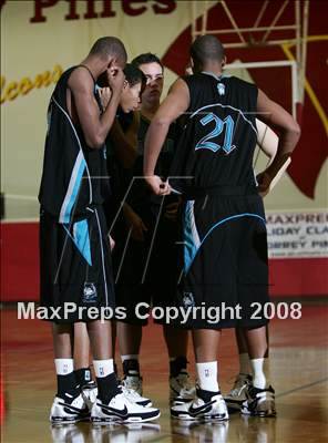 Thumbnail 1 in Sheldon vs. Pasadena (MaxPreps Holiday Classic) photogallery.