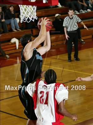 Thumbnail 3 in Sheldon vs. Pasadena (MaxPreps Holiday Classic) photogallery.