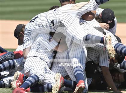 Thumbnail 3 in Maranatha vs. La Salle (CIF-SS D3 Final) photogallery.