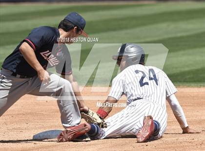 Thumbnail 2 in Maranatha vs. La Salle (CIF-SS D3 Final) photogallery.