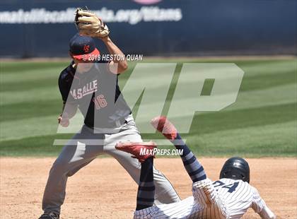 Thumbnail 2 in Maranatha vs. La Salle (CIF-SS D3 Final) photogallery.