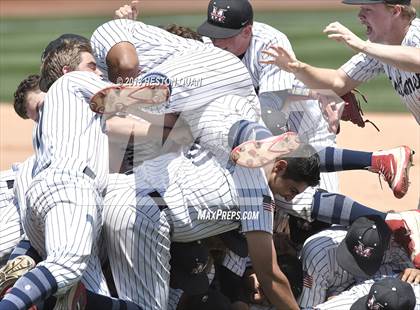 Thumbnail 1 in Maranatha vs. La Salle (CIF-SS D3 Final) photogallery.