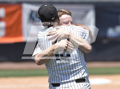 Thumbnail 3 in Maranatha vs. La Salle (CIF-SS D3 Final) photogallery.