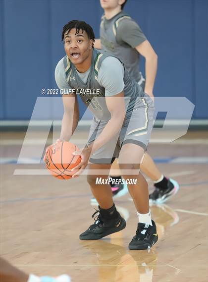 Thumbnail 3 in Catholic High vs Epic South (Lowcountry Roundball Classic) photogallery.