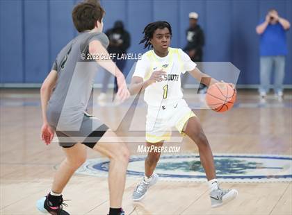 Thumbnail 1 in Catholic High vs Epic South (Lowcountry Roundball Classic) photogallery.