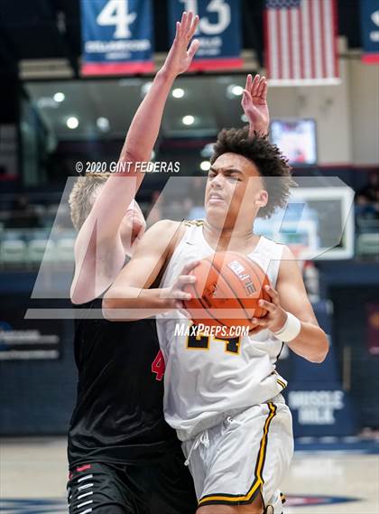 Thumbnail 3 in Campolindo vs. Bishop O'Dowd (MaxPreps MLK Classic) photogallery.